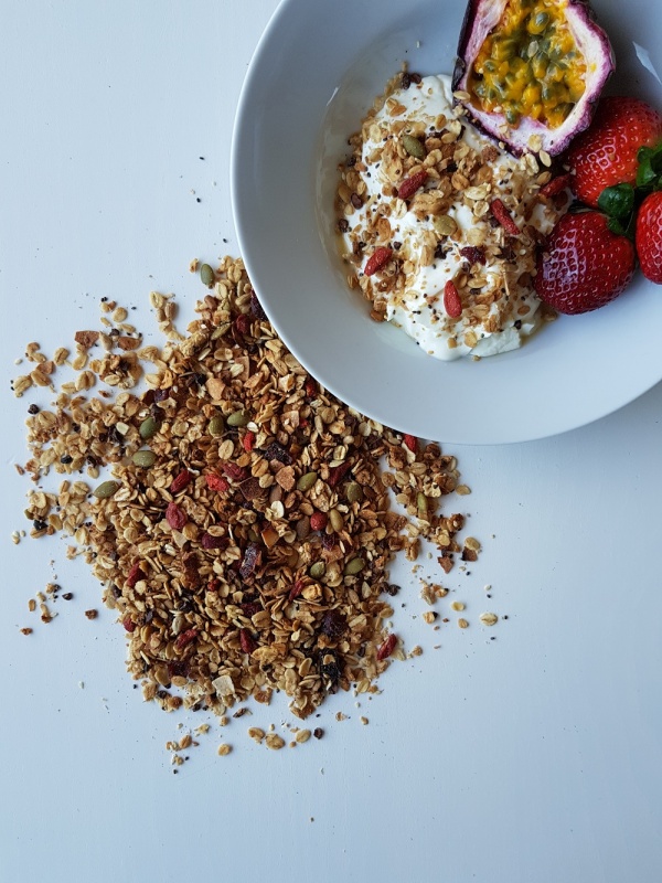 VEGAN SUPERFOOD MUESLI